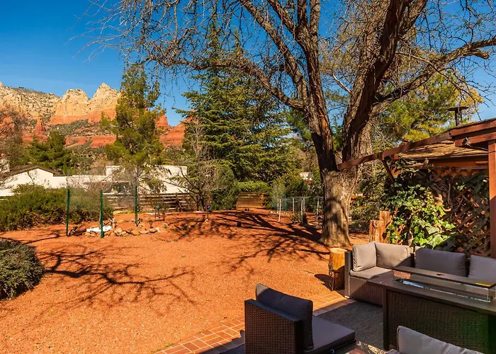 Holiday home Myrinn- Classic Beauty With Firepit And Red Rock Views *